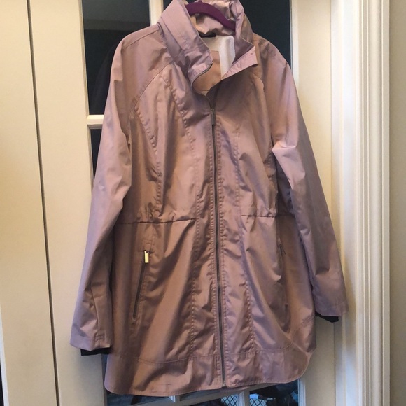 Calvin Klein Performance Water Repellent Jacket - Picture 2 of 8